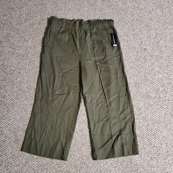 SHARAGANO PANTS. ARMY GREEN. SIZE LARGE. - Picture 1 of 3
